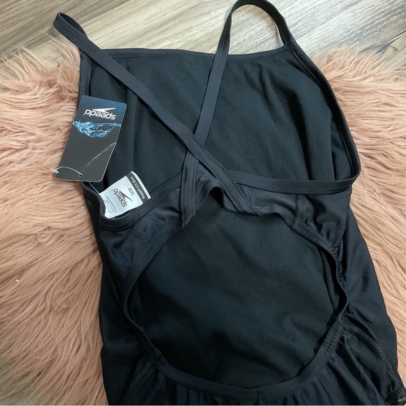 Speedo Endurance Black  Solid Flyback Training Swimsuit size 12 - Picture 10 of 10